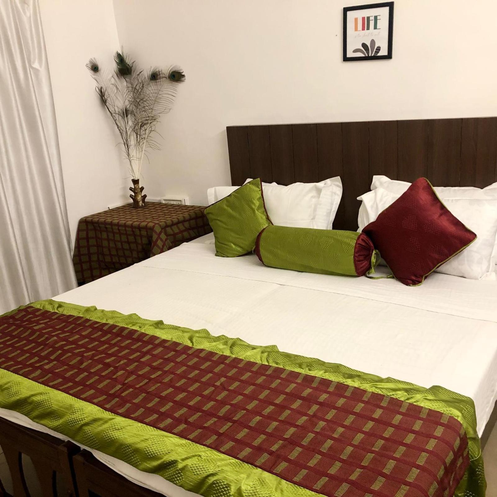 Mother Tree Inn Kochi Exterior foto